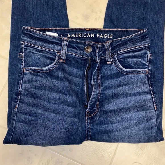 5/$25 AMercian Eagle highest rise jegging - Picture 2 of 6